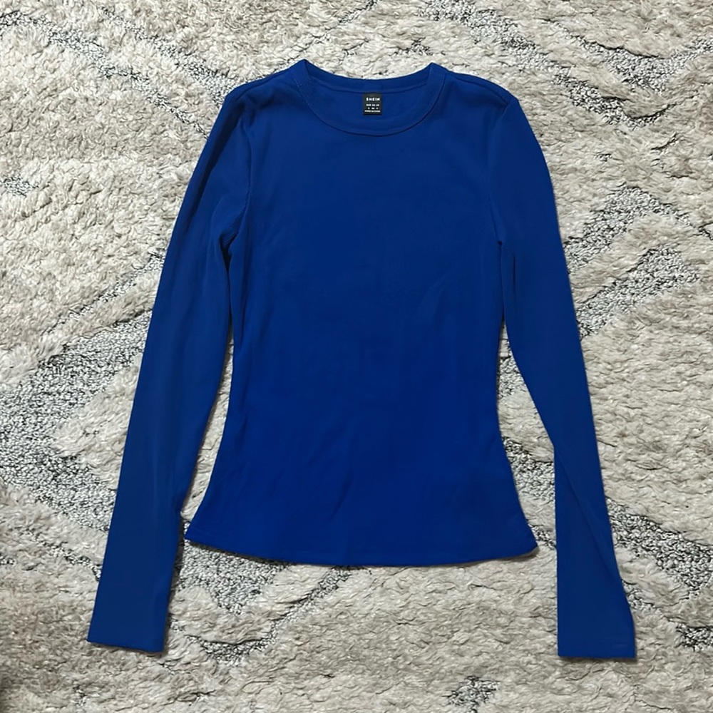 Size Small/4 , royal blue color